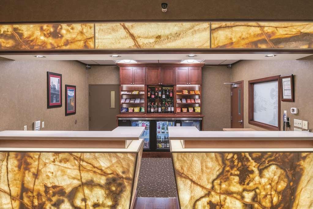 Best Western Plus Parkway Inn Wilsonville Bagian luar foto