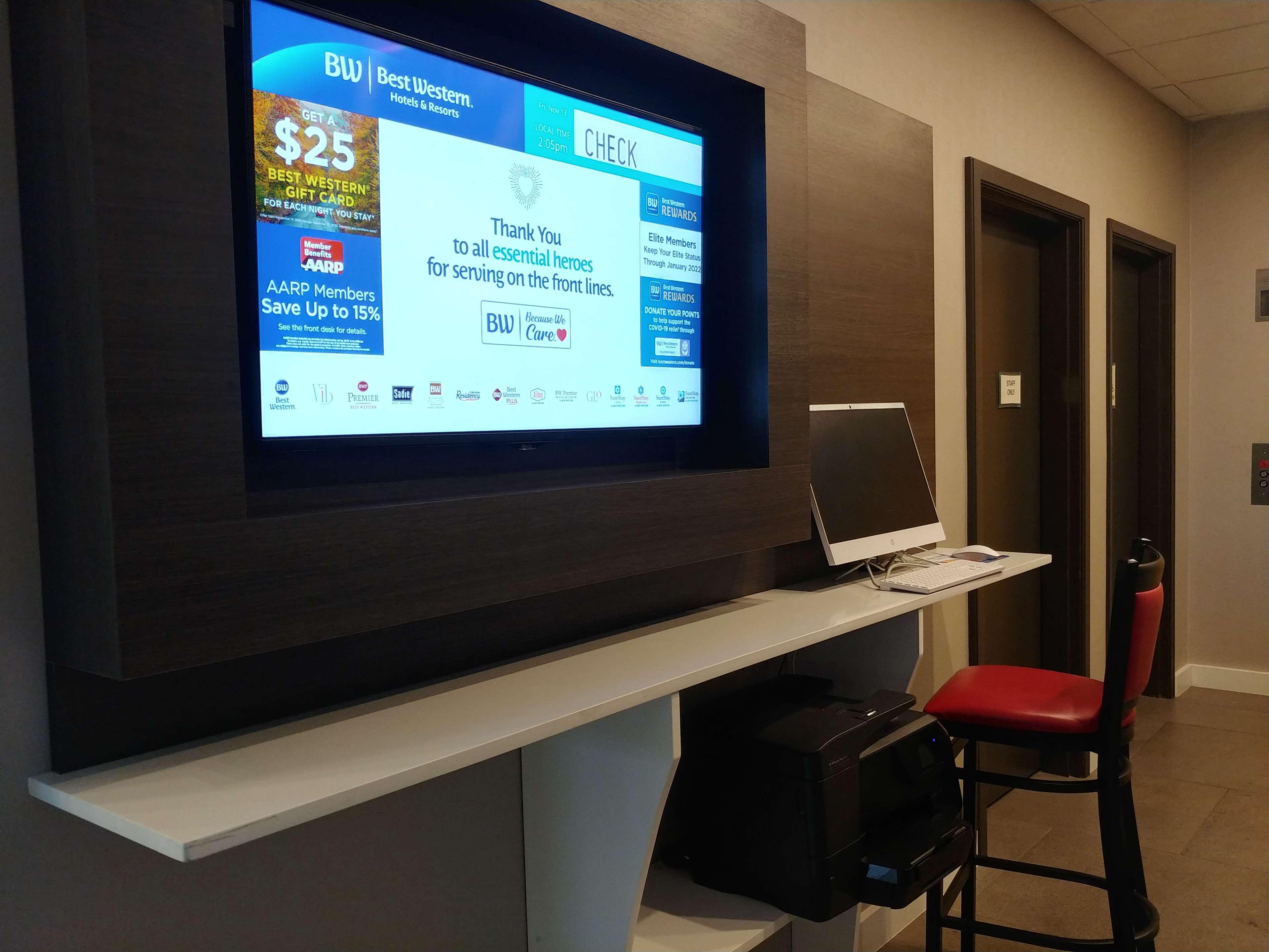 Best Western Plus Parkway Inn Wilsonville Bagian luar foto