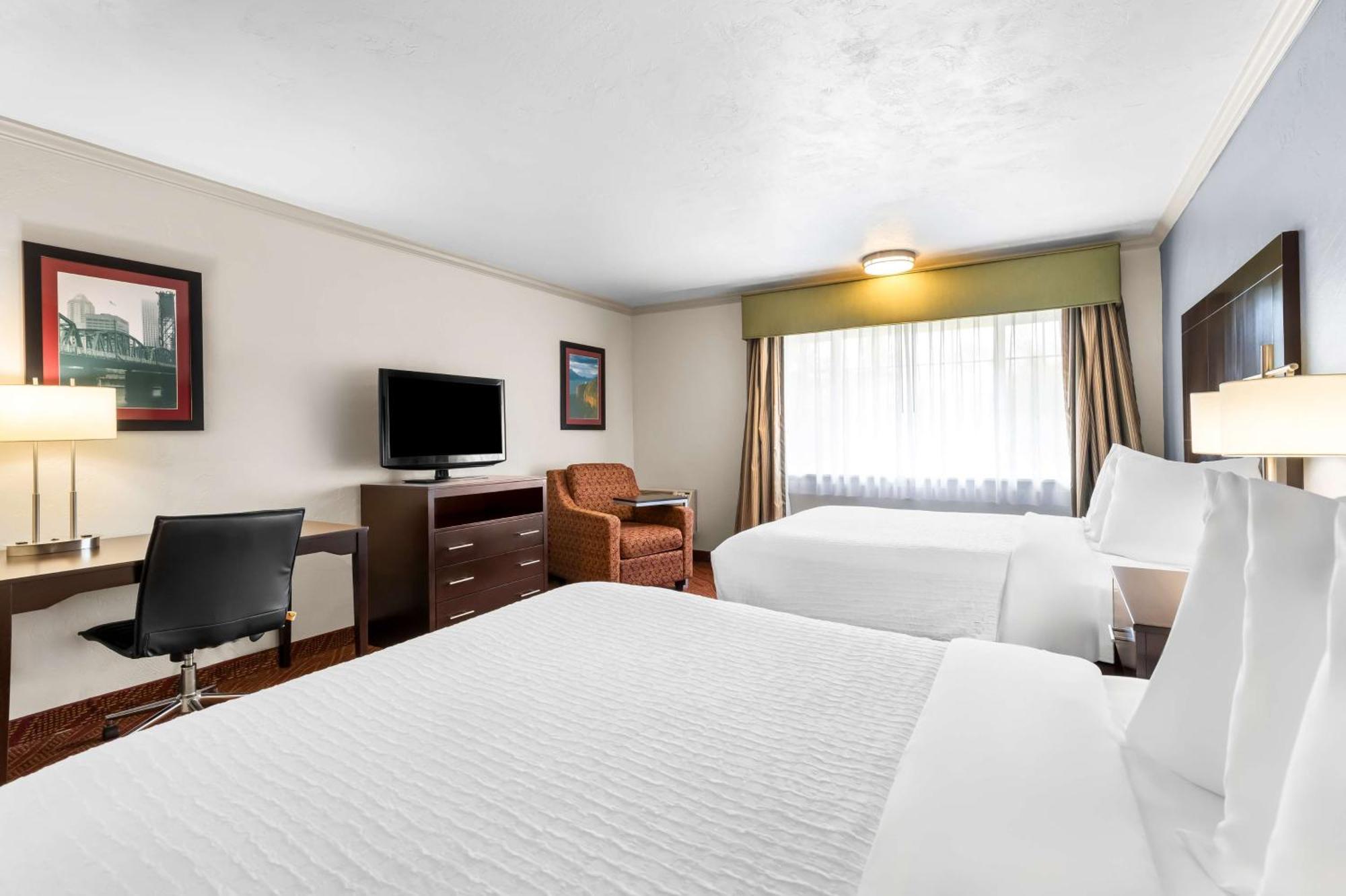 Best Western Plus Parkway Inn Wilsonville Bagian luar foto